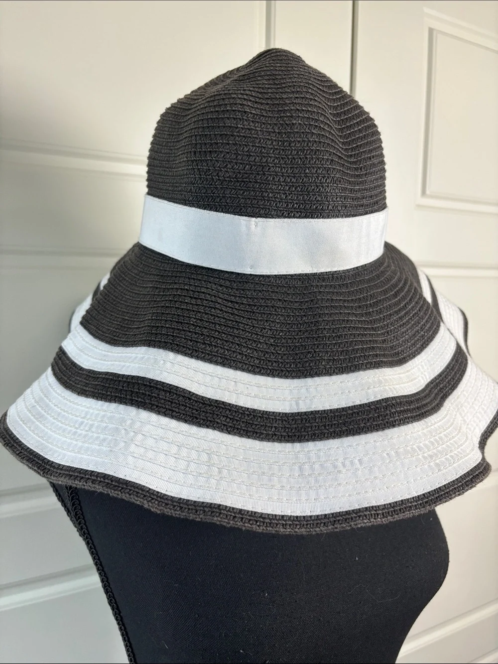 Lauren Ralph Lauren Black and White Wide-Brim Straw Sun Hat with Band